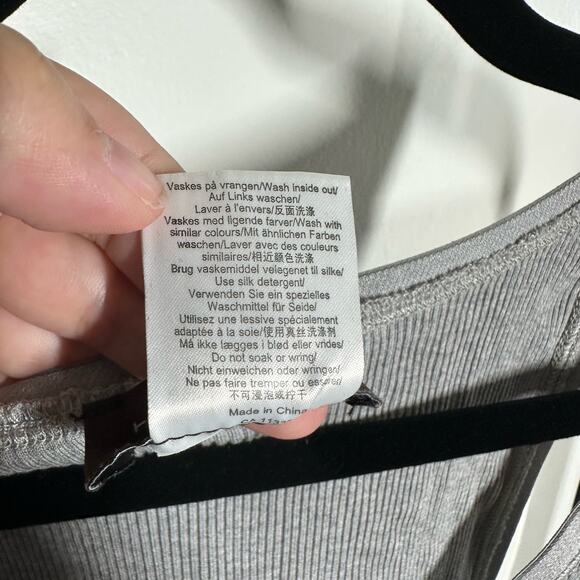 Rosemunde Gray Ribbed Silk Blend Lettuce Hem Tank Top Size Large - Picture 6 of 6